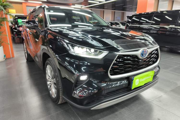 Used Toyota Highlander 2022 Dual-Engine 2.5L Four-Wheel Drive Prestige Version 7 Seats