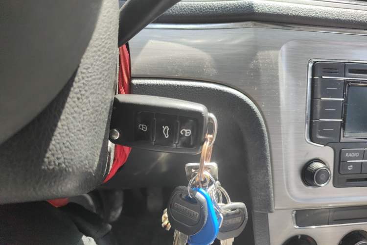 Used Volkswagen Lavida 2013 Revised Version 1.6L Automatic Luxury Edition
