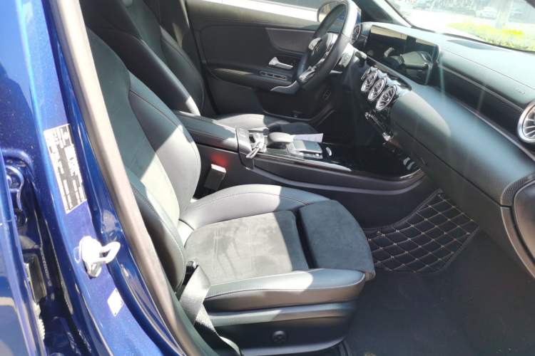 Used Mercedes-Benz A-Class 2021 A 200 L Sport Sedan Fashion Model Right Front Seat