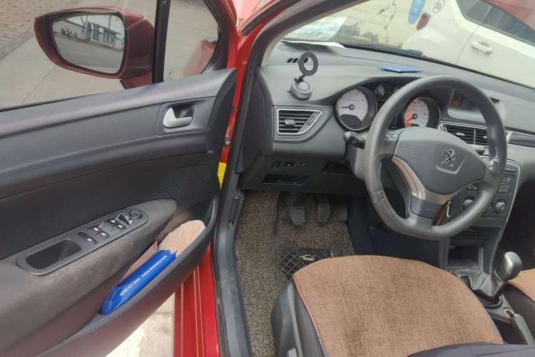 Used Peugeot 308 2014 Enjoy Edition Classic 1.6L Manual YouShang Model