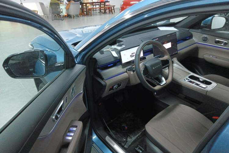 Used Chery Tiggo 8 PLUS 2025 390TGDI Automatic Ring Tower Champion Edition 5 Seats
