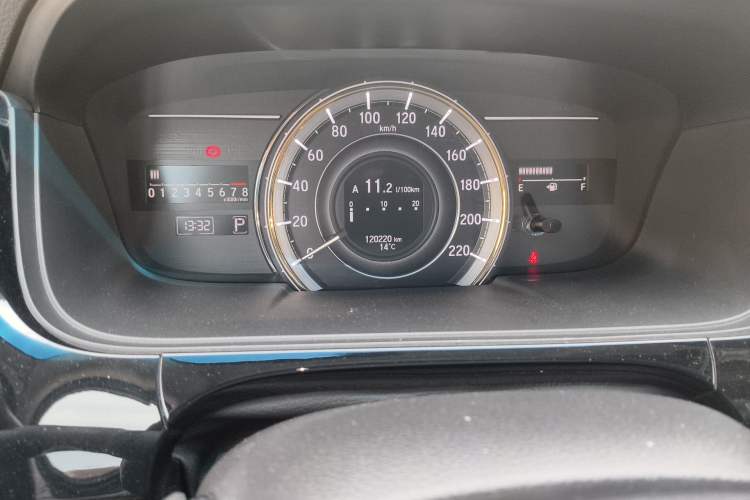 Used Honda Elysion 2016 2.4L Luxury Edition Odometer Close Up