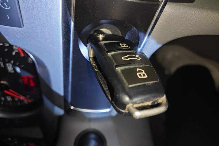 Used Audi A6L 2009 2.4L Comfort Edition Vehicle Key