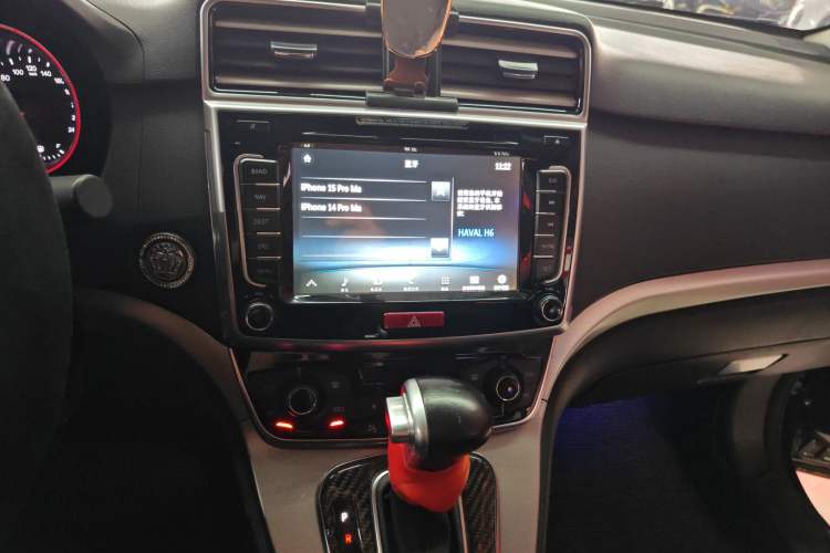 Used Haval H6 2017 Blue Label Sport Edition 1.5T Automatic Two-Wheel Drive Luxury Model Audio And AC Panel