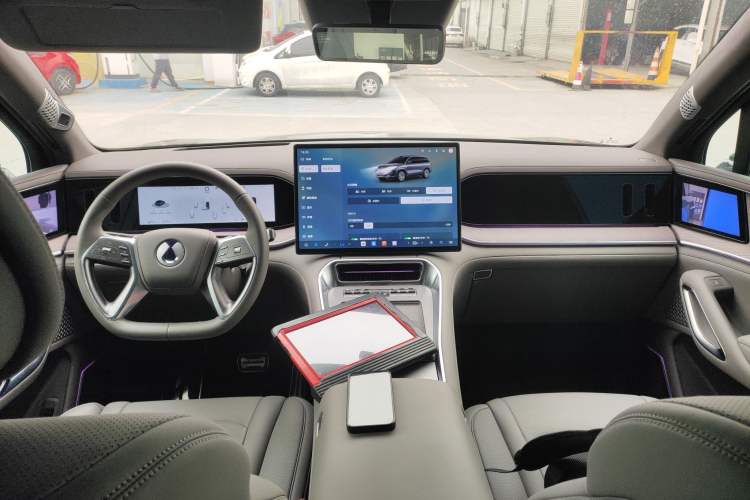 Used Denza N9 2025 Flagship Model