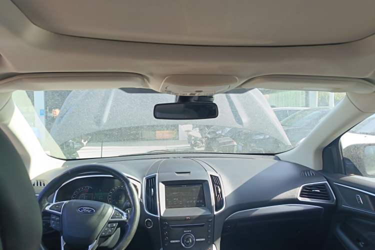 Used Ford Edge 2015 2.0T GTDi Four-Wheel Drive Prestige Model