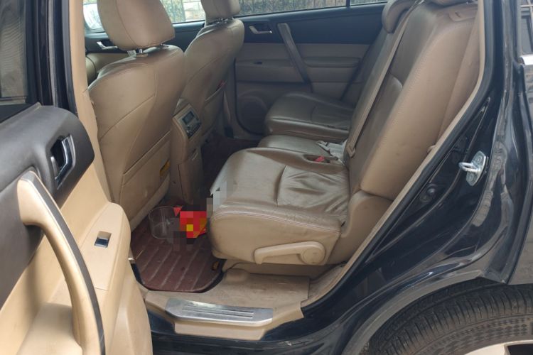 Used Toyota Highlander 2011 2.7L Two-Wheel Drive 7-Seater Luxury Edition
