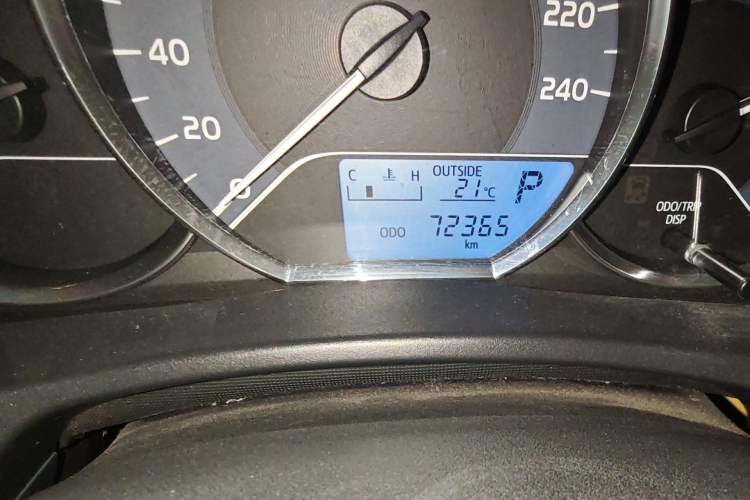 Used Toyota Corolla 2018 1.2T S-CVT GL Smart Enjoyment Version Odometer Close Up