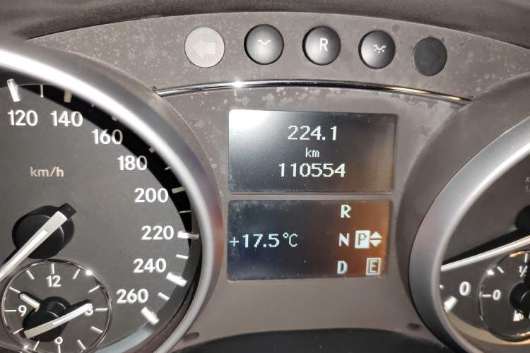 Used Mercedes-Benz R-Class 2011 R 350 L 4MATIC