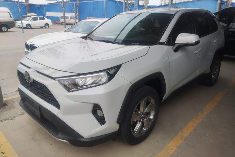 Used Toyota RAV4 2020 2.0L CVT Two-Wheel Drive Fashion PLUS Edition