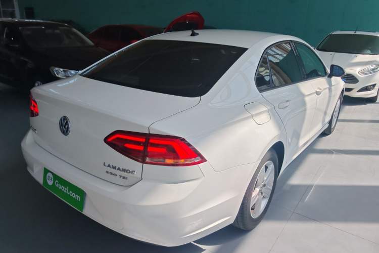 Used Volkswagen Lamando 2015 230TSI DSG Fashion Edition
