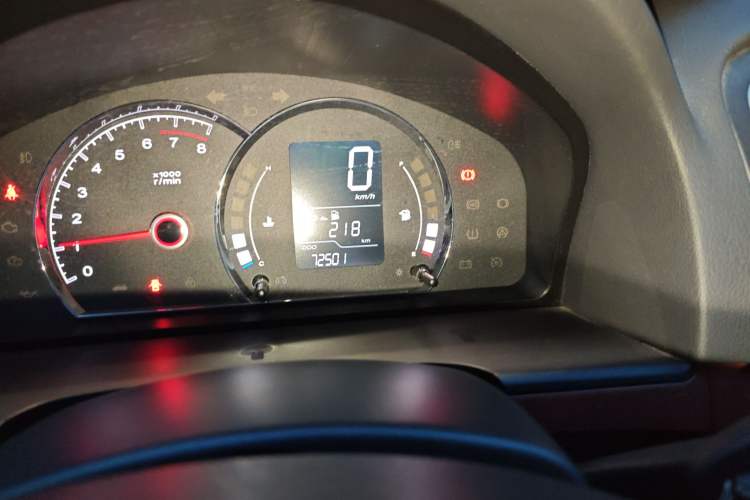 Used Roewe 350 2013 350C 1.5L Manual Swift Edition
