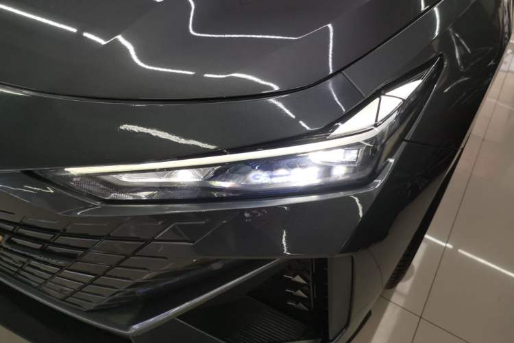 Used CHANGAN UNI-V 2023 1.5T Prestige Model Left Front Headlight