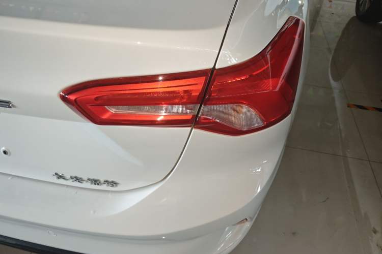 Used Ford Focus 2020 Sedan 1.5L Automatic Sharp Edition