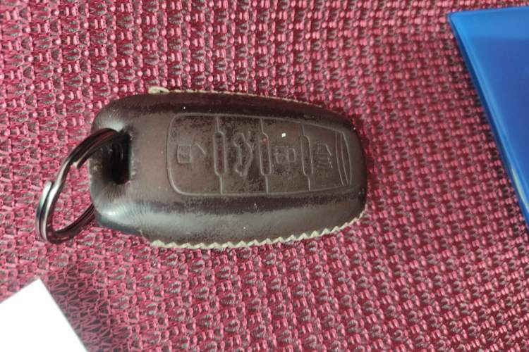 Used Haval H6 2017 Red Label 2.0T Automatic Two-Wheel Drive ZhiShang Model
