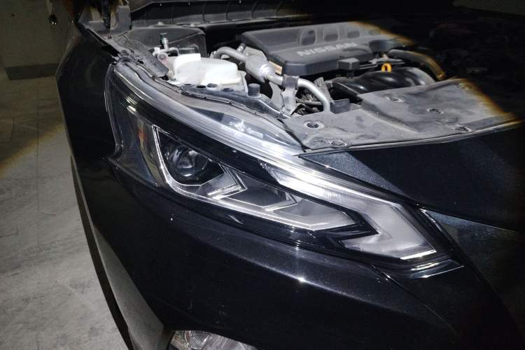 Used Nissan Teana 2021 2.0L XL Comfort Edition Right Front Headlight