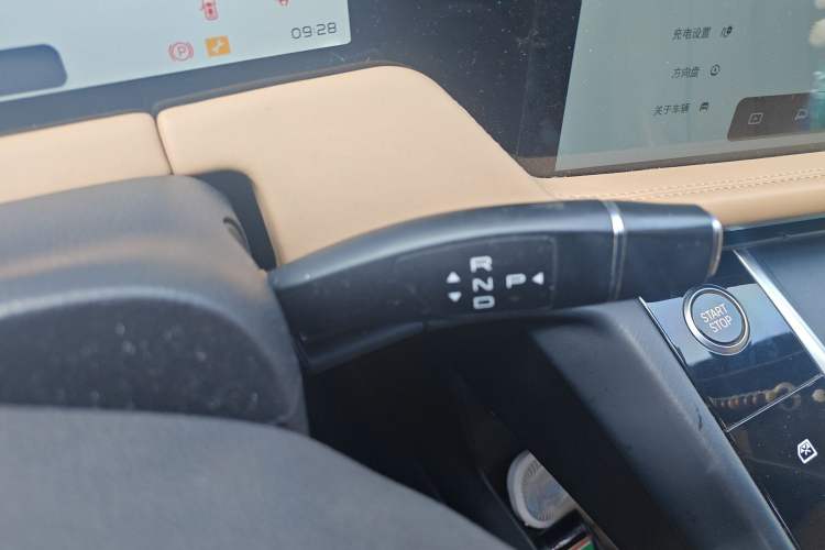 Used ENOVATE ME7 2021 530 km
