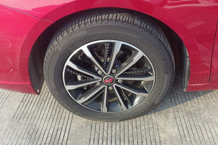 Used Roewe i5 2020 1.5L Automatic 4G Connect Luxury Flagship Edition