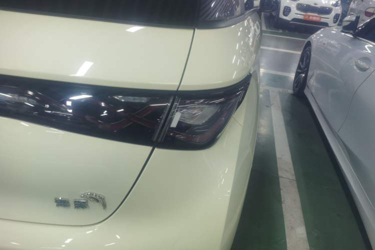 Used BYD Dolphin 2024 Honor Edition 420km Fashion Version Right Rear Taillight