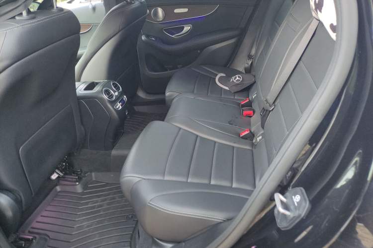 Used Mercedes-Benz GLC 2021 GLC 300 L 4MATIC Dynamic Model Left Rear Seat