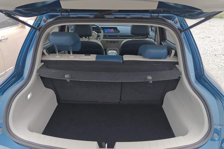 Used ORA Good Cat 2021 400km Standard Range Venus Edition Lithium-Ion Battery
