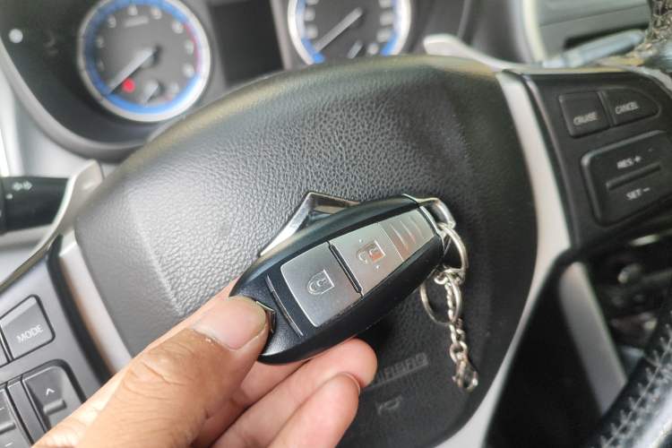 Used Suzuki S-Cross 2014 1.6L CVT Four-Wheel Drive Luxury Version Vehicle Key