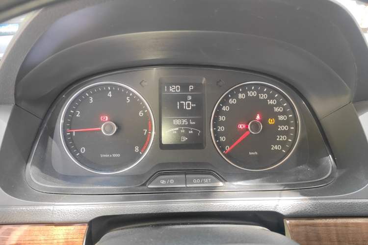 Used Volkswagen Lavida 2013 Restyled Classic 1.6L Automatic Comfort Edition Instrument Cluster