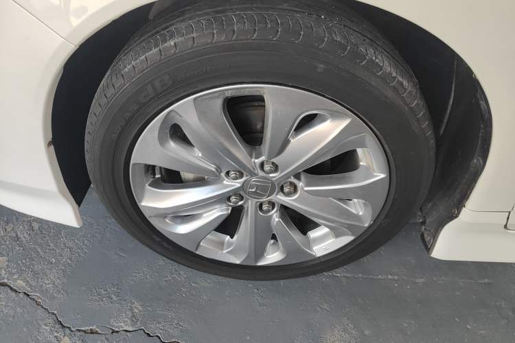 Used Honda Jade 2020 1.8L automatic Comfort version
