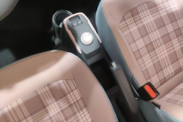 Used Chery QQ Ice Cream 2025 205km Qi Energy Version
