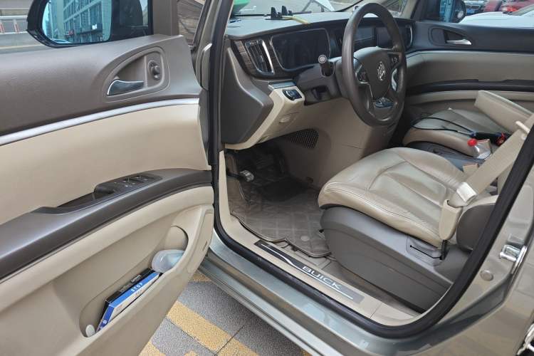 Used Buick GL8 2011 3.0L XT Luxury Business Flagship Edition
