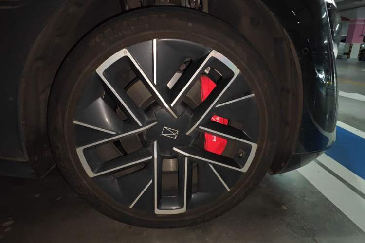 Used Avatr 12 2025 Ultra Extended-Range Edition
