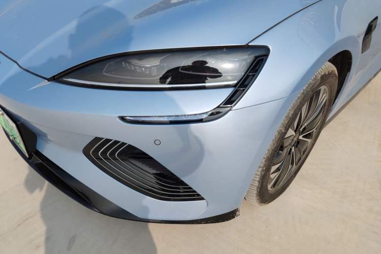 Used BYD Seal 2022 550 km Standard Range Rear-Wheel Drive Prestige Version