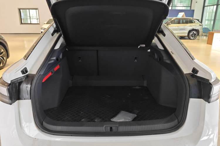 Used Volkswagen ID.7 VIZZION 2024 AIR model