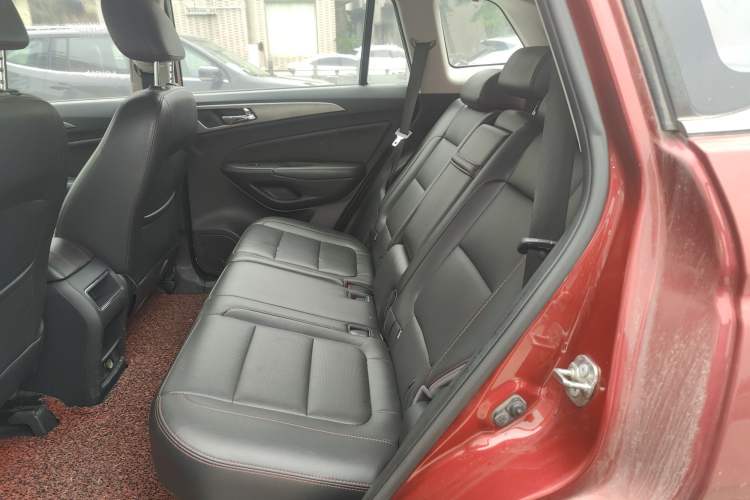 Used CHANGAN CS75 2014 2.0L Manual Leading Model China V Standard
