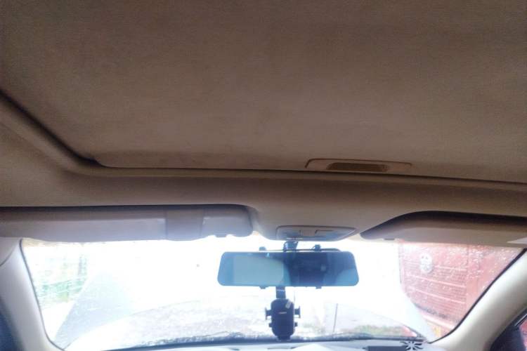 Used Baojun 730 2014 1.5L manual luxury trim 7 seats