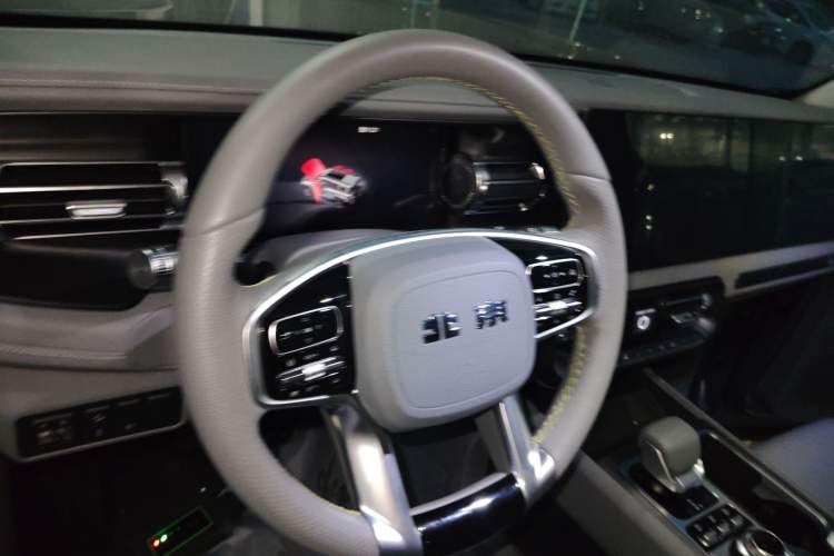Used BAIC Off-Road BJ40 2026 Model 2.0D Diesel Edition Steering Wheel