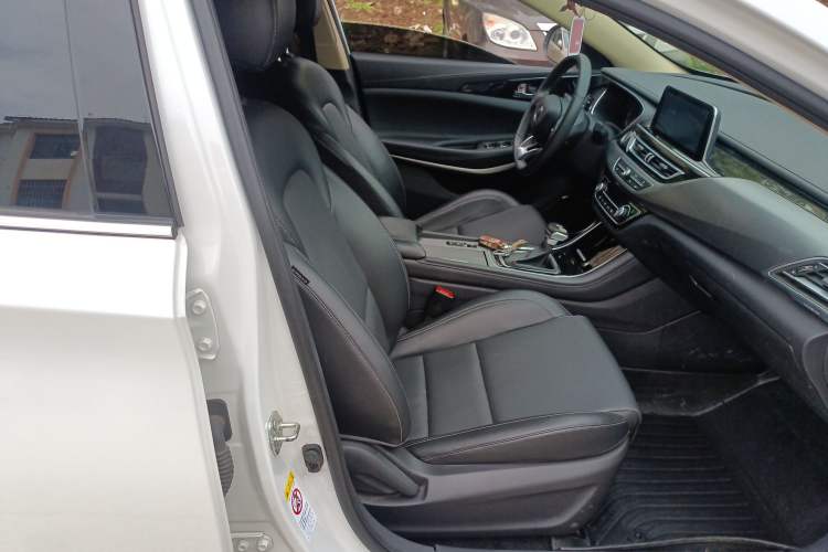 Used CHANGAN Ruicheng CC 2021 Blue Whale Edition 1.5T DCT Luxury Model Right Front Seat