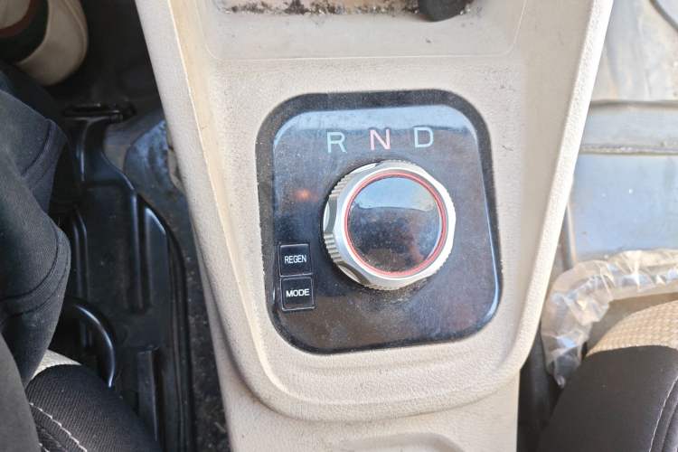 Used CHANGAN KUAYUE Xing V7 EV 2023 250km Dual-Door Smart Enjoyment Version 2 Seats Gear Lever