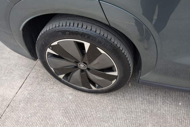 Used BYD Tang L 2025 DM 175KM Drone Player Edition
