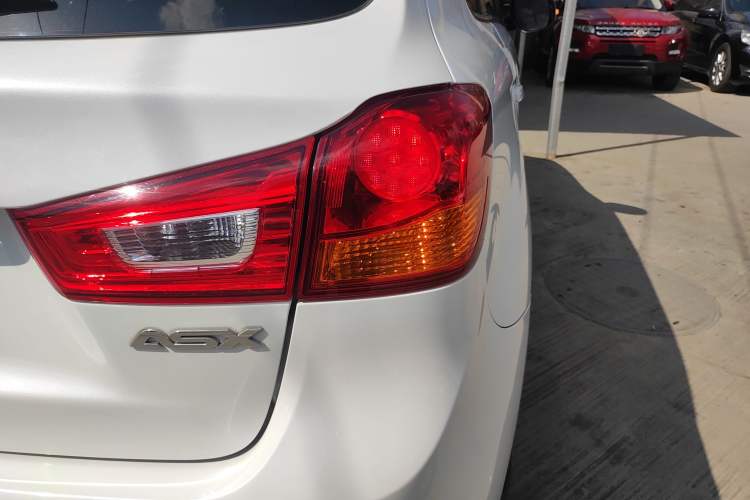 Used Mitsubishi ASX 2018 2.0L CVT Two-Wheel Drive Deluxe Edition