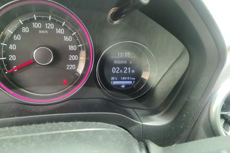 Used Honda XR-V 2015 1.8L VTi CVT Luxury Edition Odometer Close Up