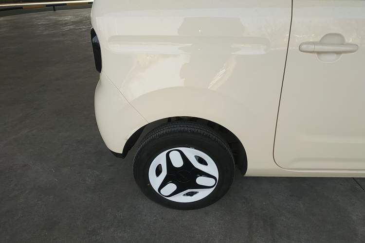 Used Geely Galaxy Panda 2025 210 km – Yuanqi Bear
