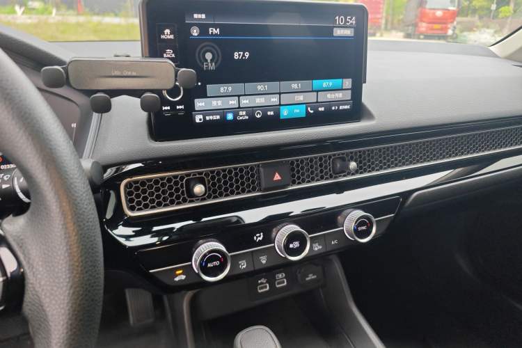 Used Honda Civic 2022 240TURBO CVT Dynamic Edition Audio And AC Panel