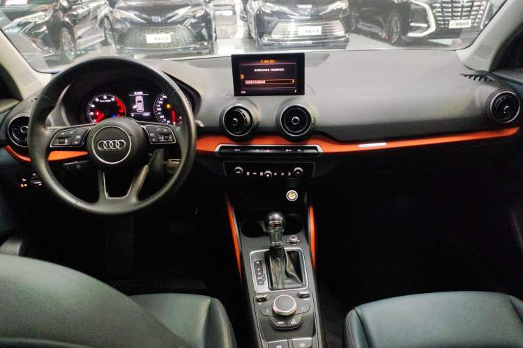 Used Audi Q2L 2018 35 TFSI Fashion Elegant Version China V Center Console