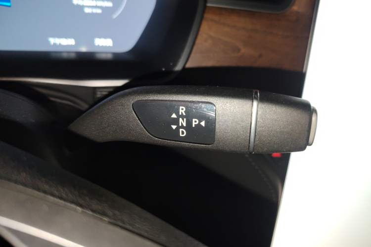 Used Tesla Model S 2019 Long-Range Version
