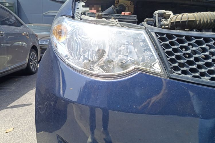 Used Wuling Hongguang 2010 1.2L Base Version China IV Standard Right Front Headlight