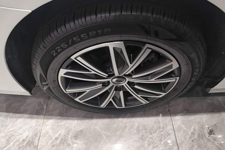 Used GAC Trumpchi M8 2024 Master Series 400T Prestige Edition