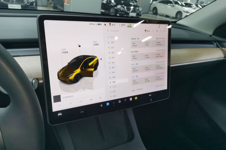 Used Tesla Model Y 2022 Long-Range All-Wheel-Drive Version
