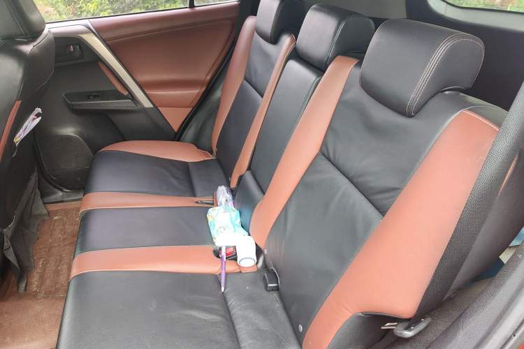 Used Toyota RAV4 2013 2.5L Automatic 4x4 Elite Edition Left Rear Seat