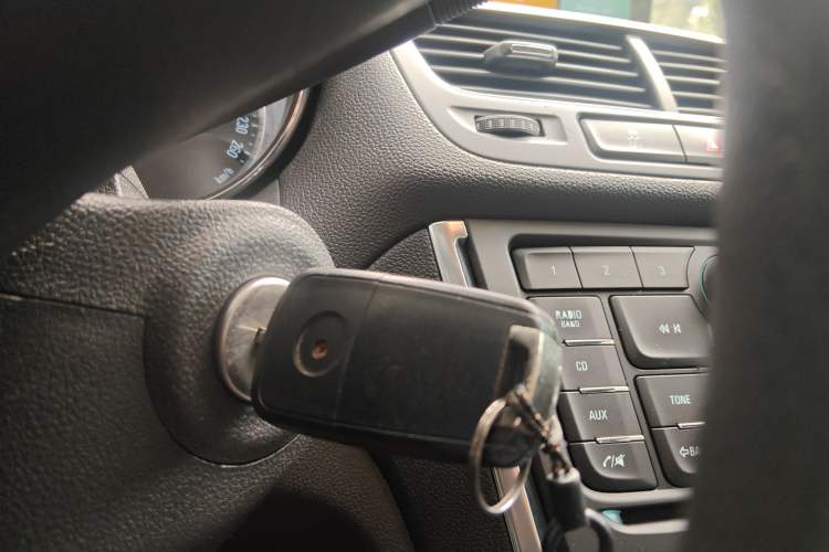 Used Buick Encore 2015 1.4T Manual Two-Wheel Drive Urban Advanced Model